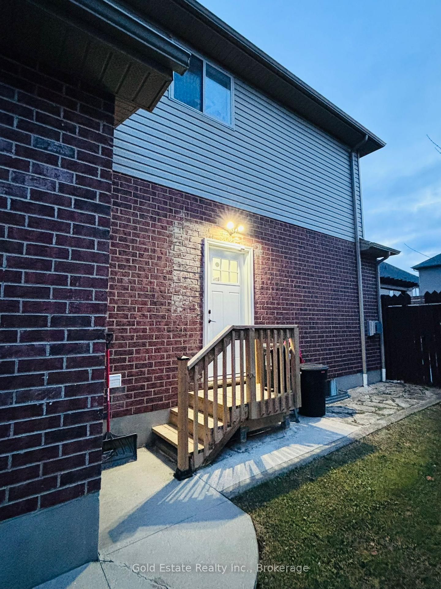 1377 Coronation Drive, Unit Basement - Photo 3