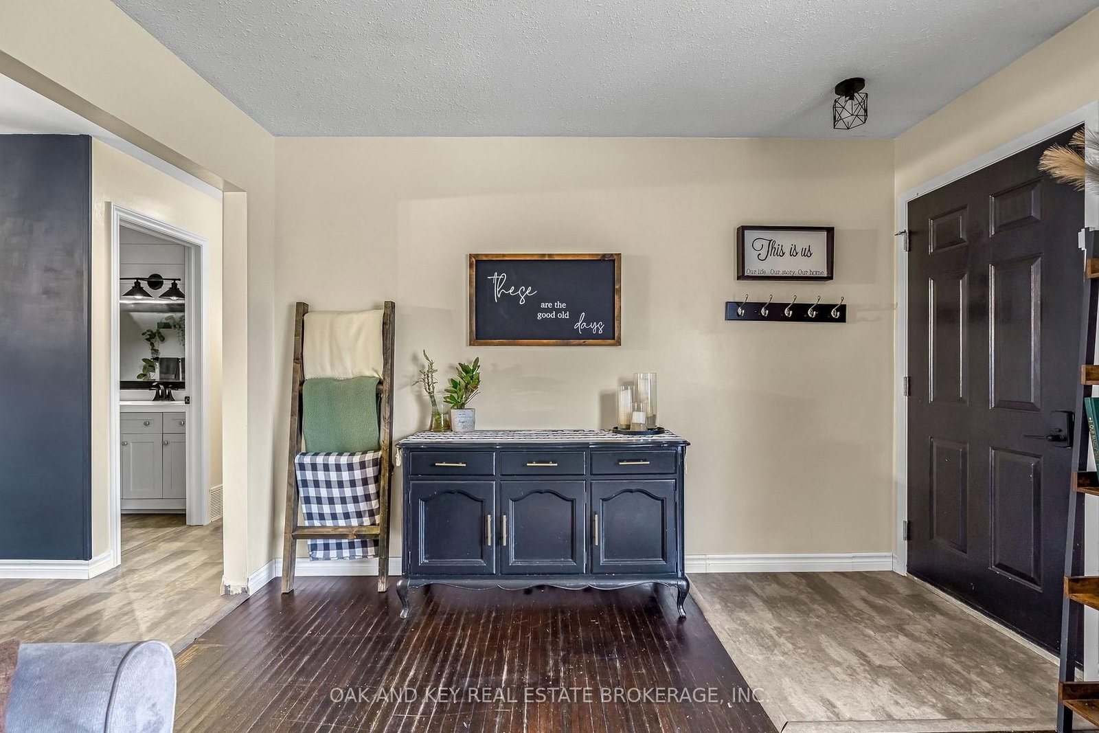 Detached House for sale at 26 Sinclair Avenue, St. Thomas, Ontario, N5R 3A8 - St. Thomas - MLS: X12955574