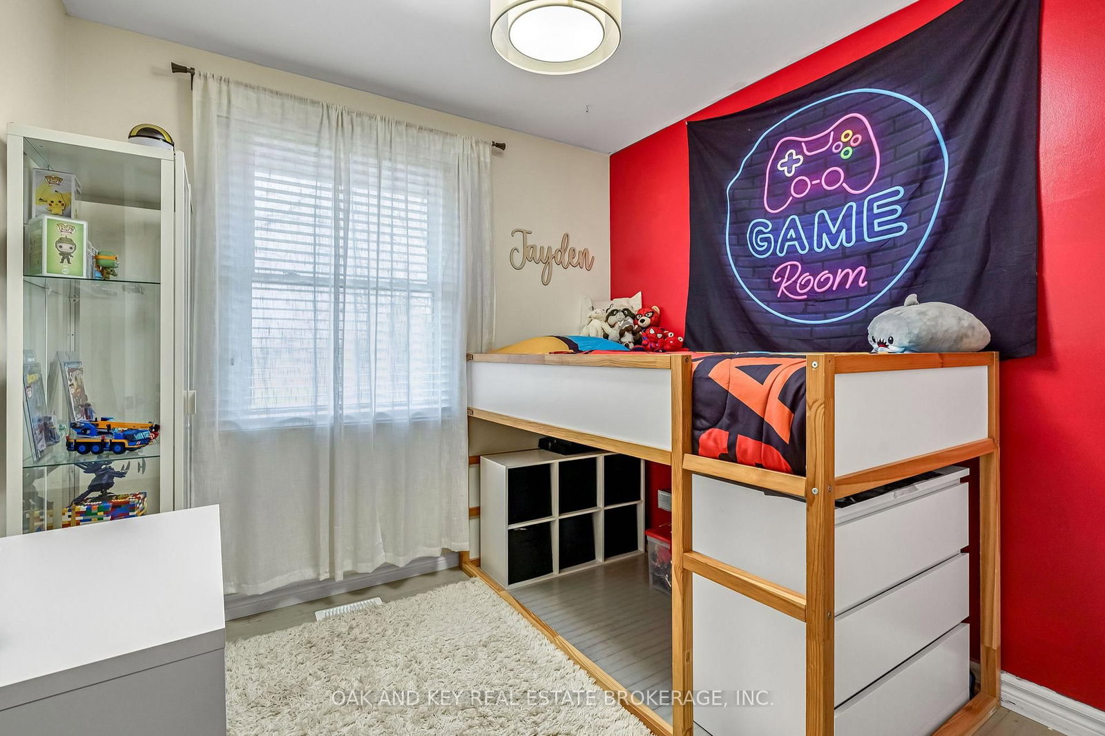 Detached House for sale at 26 Sinclair Avenue, St. Thomas, Ontario, N5R 3A8 - St. Thomas - MLS: X12955574