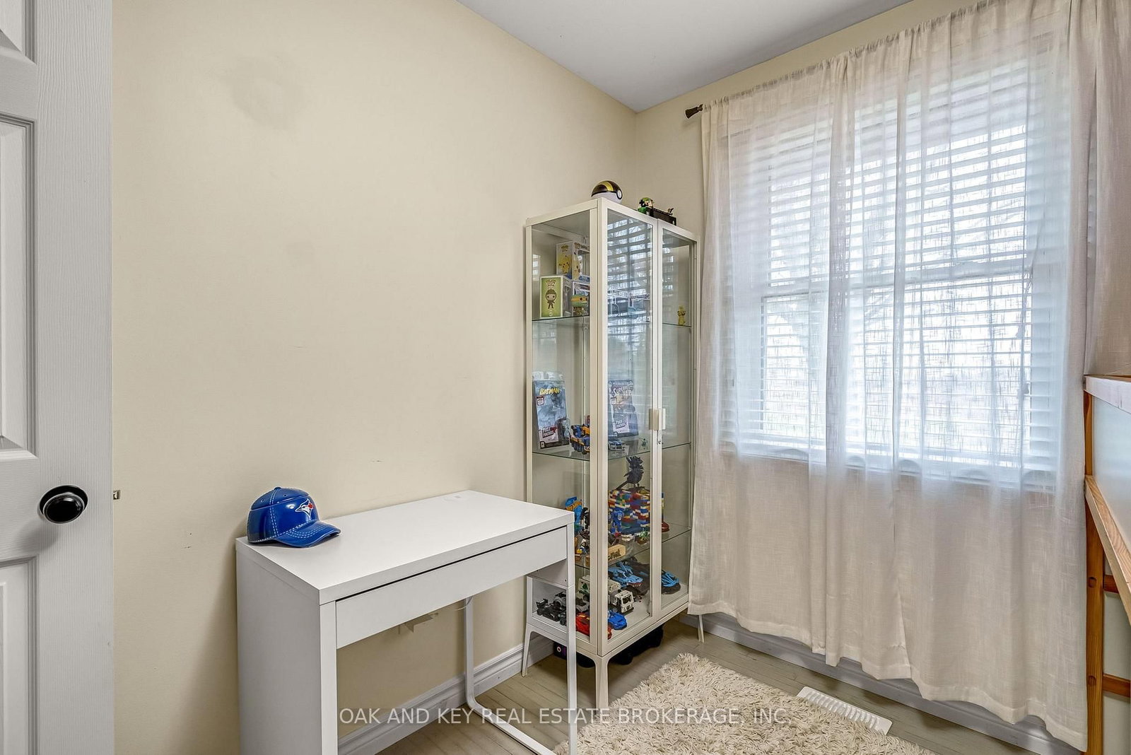 Detached House for sale at 26 Sinclair Avenue, St. Thomas, Ontario, N5R 3A8 - St. Thomas - MLS: X12955574