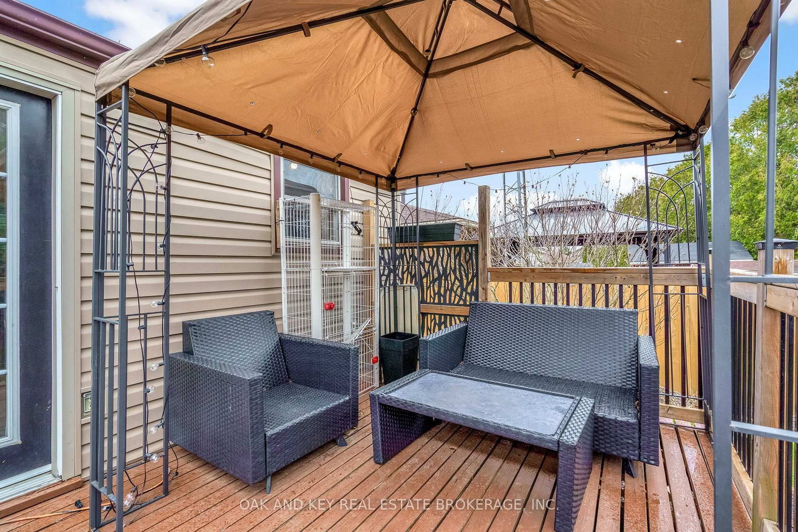 Detached House for sale at 26 Sinclair Avenue, St. Thomas, Ontario, N5R 3A8 - St. Thomas - MLS: X12955574