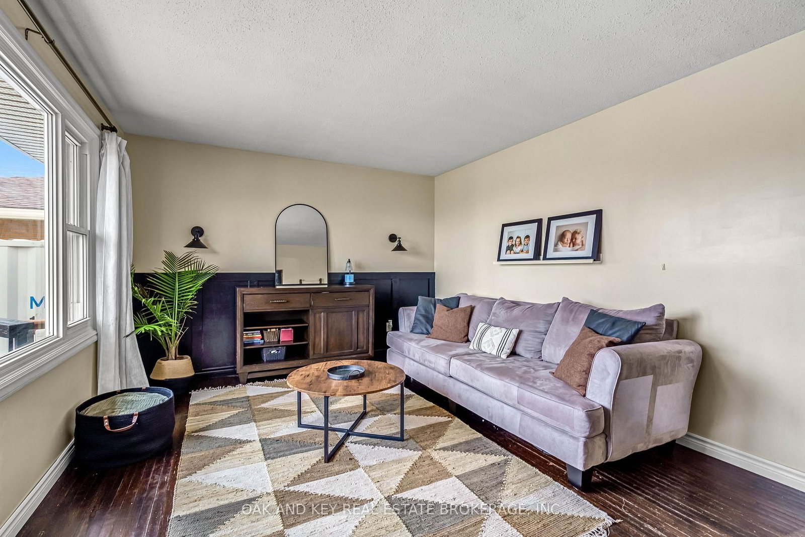 Detached House for sale at 26 Sinclair Avenue, St. Thomas, Ontario, N5R 3A8 - St. Thomas - MLS: X12955574