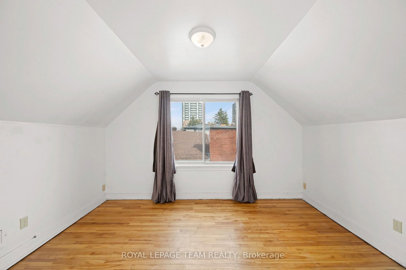 1123 Secord Avenue - Photo 20