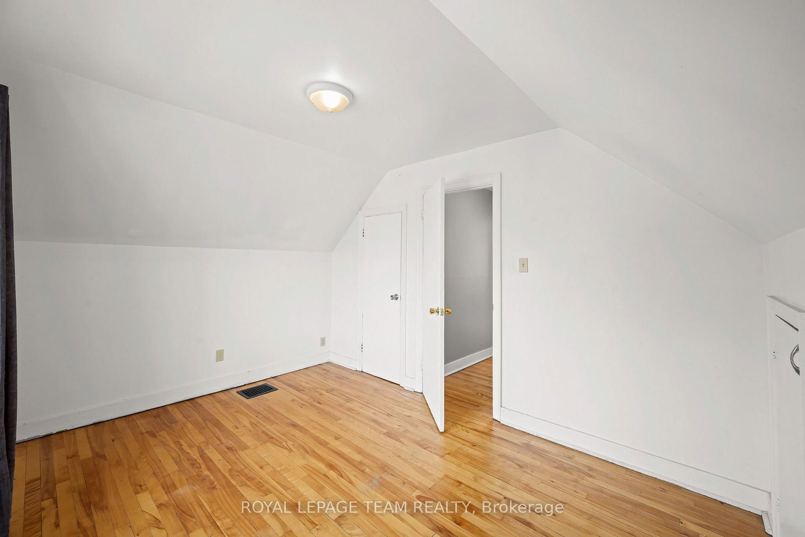 1123 Secord Avenue - Photo 22