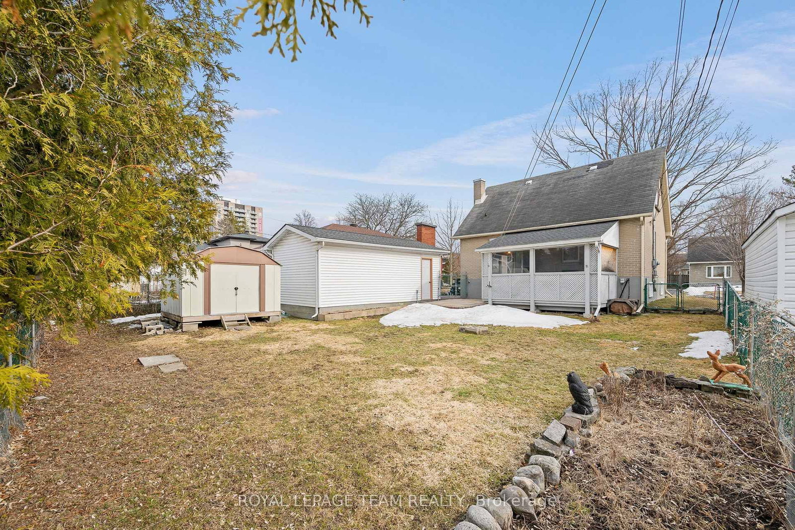 1123 Secord Avenue - Photo 37