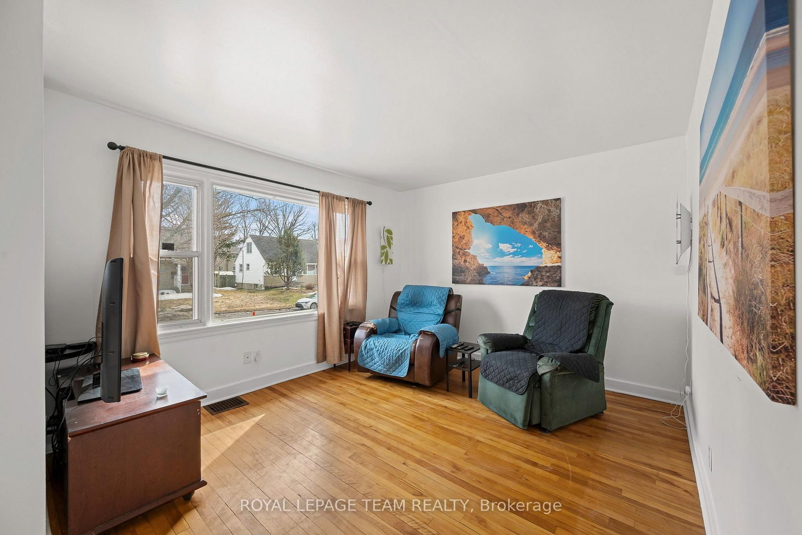 1123 Secord Avenue - Photo 6