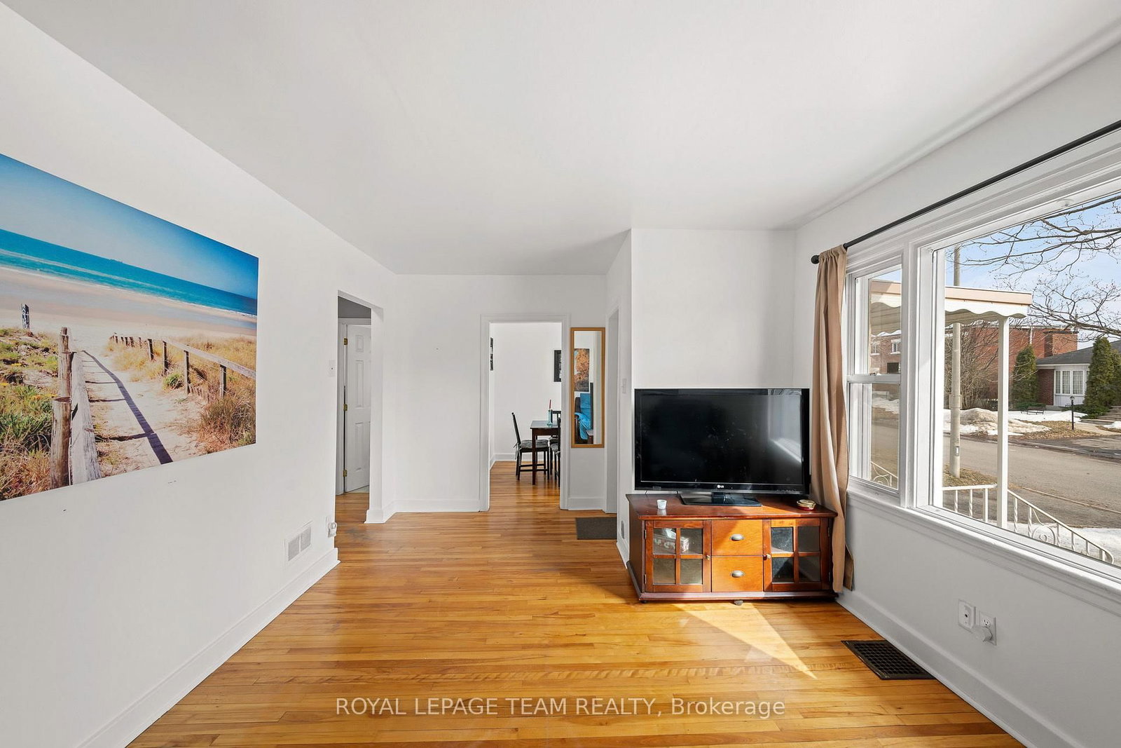 1123 Secord Avenue - Photo 8