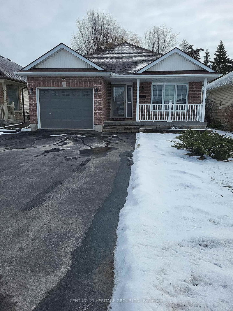 71 Finch Dr, Belleville, K8P 5L4 | Image 2