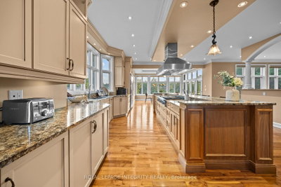 1180 River Road • Ottawa, ON photo 9