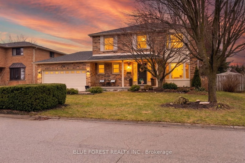 home for sale on 459 BILLYBROOK Crescent