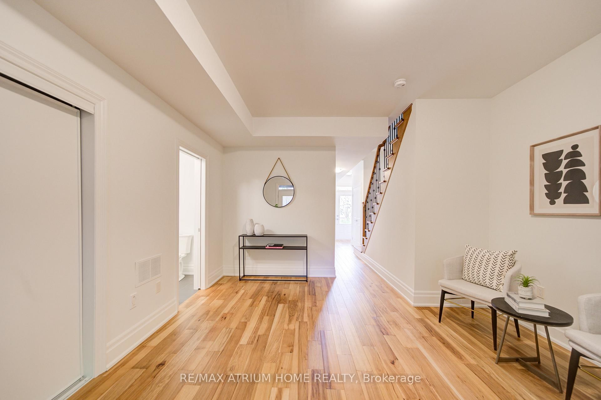 111 Wilson Street E, Unit 2