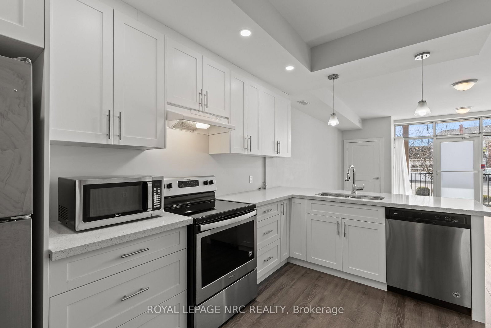 3710 Main Street, Unit 106 - Photo 15