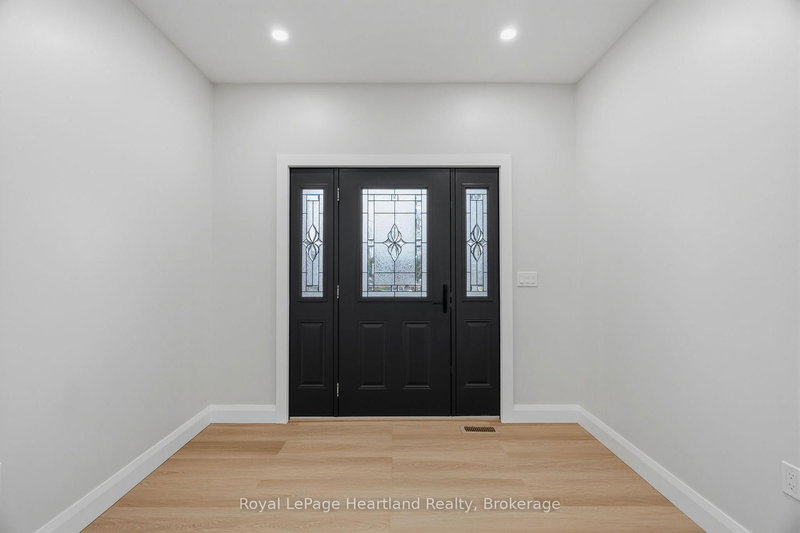 345 Turnberry St, North Huron, N0G 2W0 | Image 3