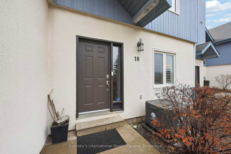 10 - 110 KELLIE'S Way, Blue Mountains, L9Y 0L6 | Image 3