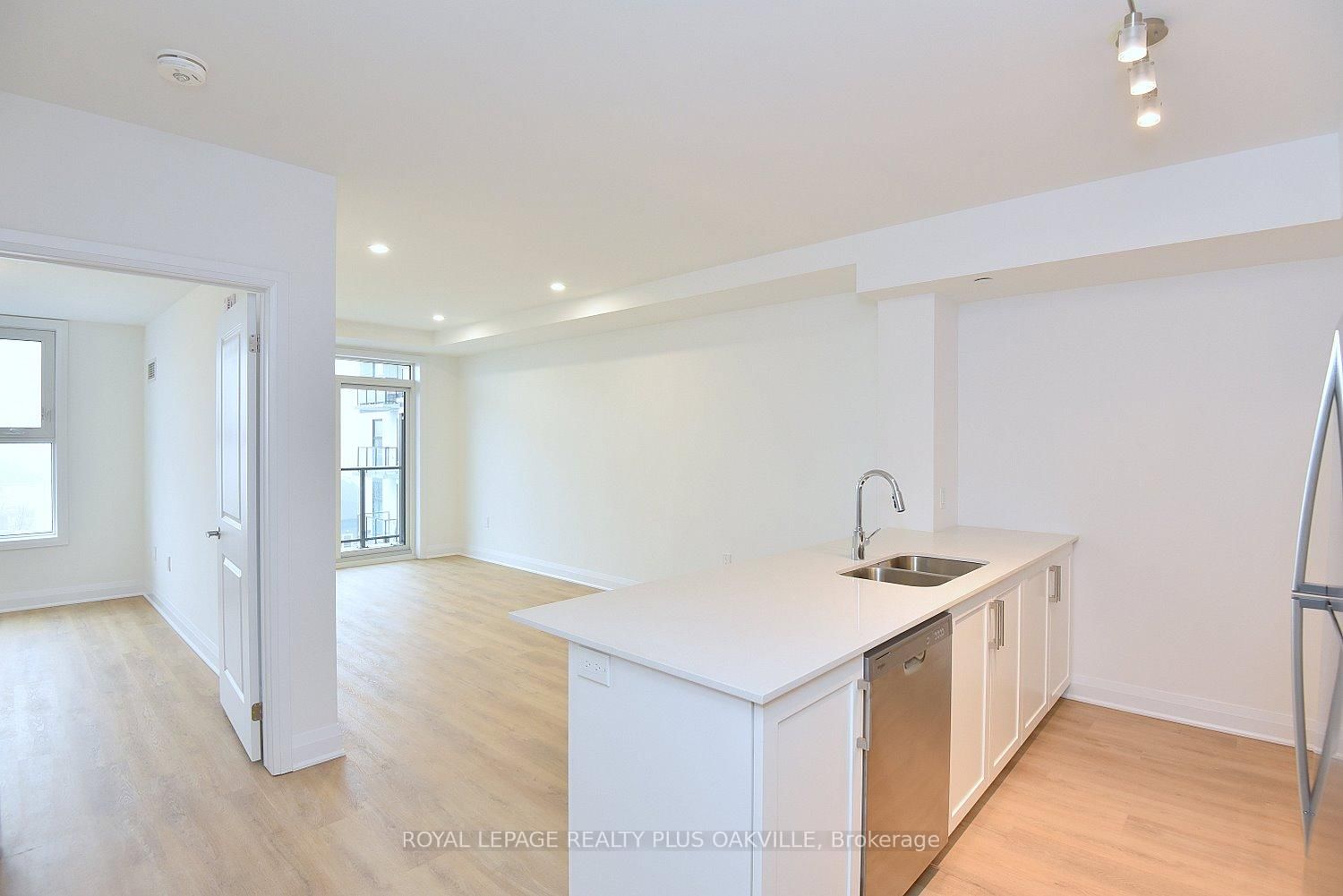 1936 Rymal Road E, Unit 321 - Photo 14