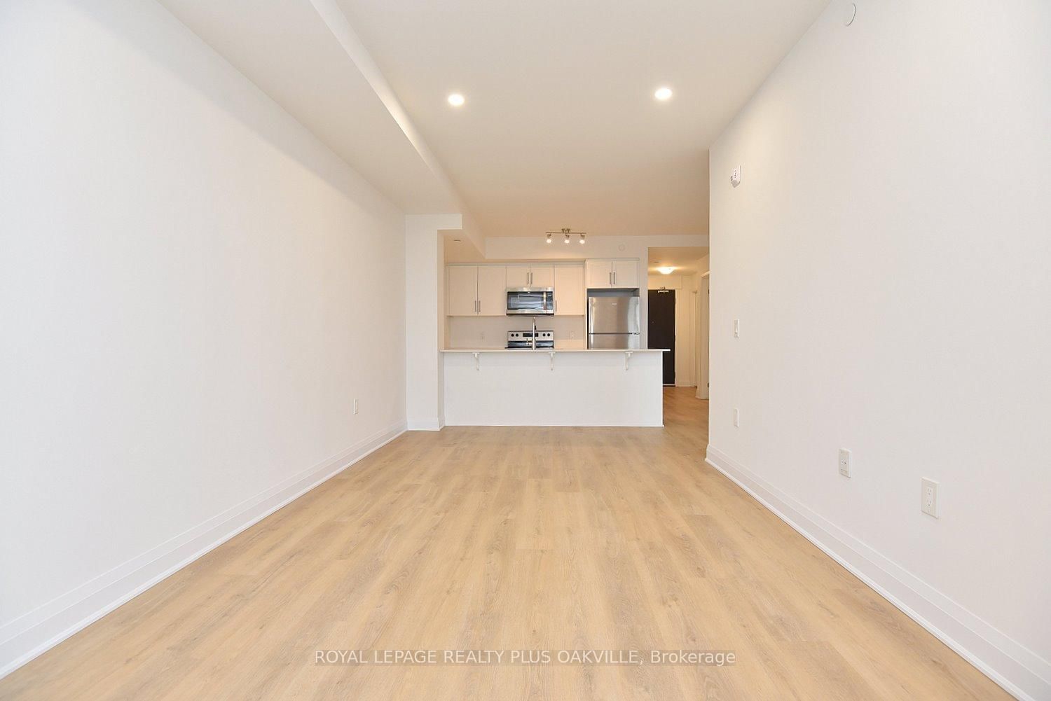 1936 Rymal Road E, Unit 321 - Photo 8