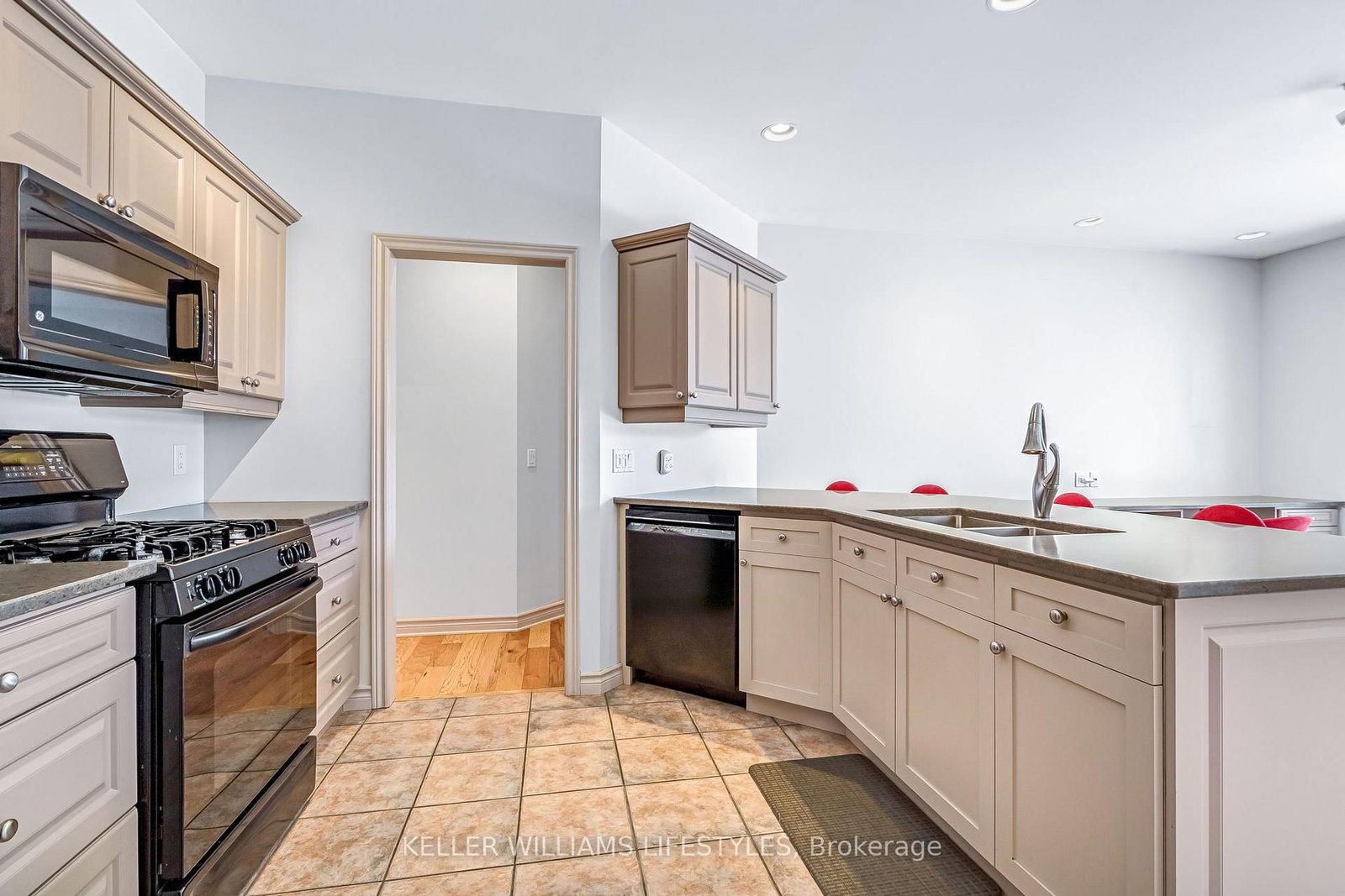 1040 Riverside Drive • #61 • London North, ON photo 21