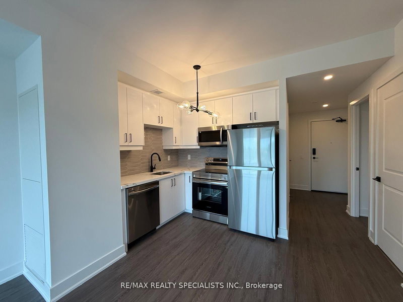 827 - 575 Conklin Rd, Brantford, N3T 5L5 | Image 3