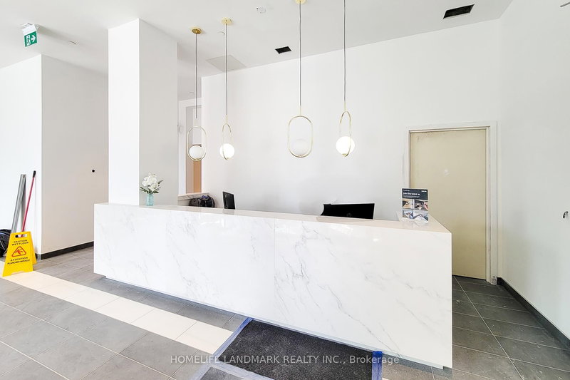 333 - 1 Jarvis St, Hamilton, L8R 0A8 | Image 3