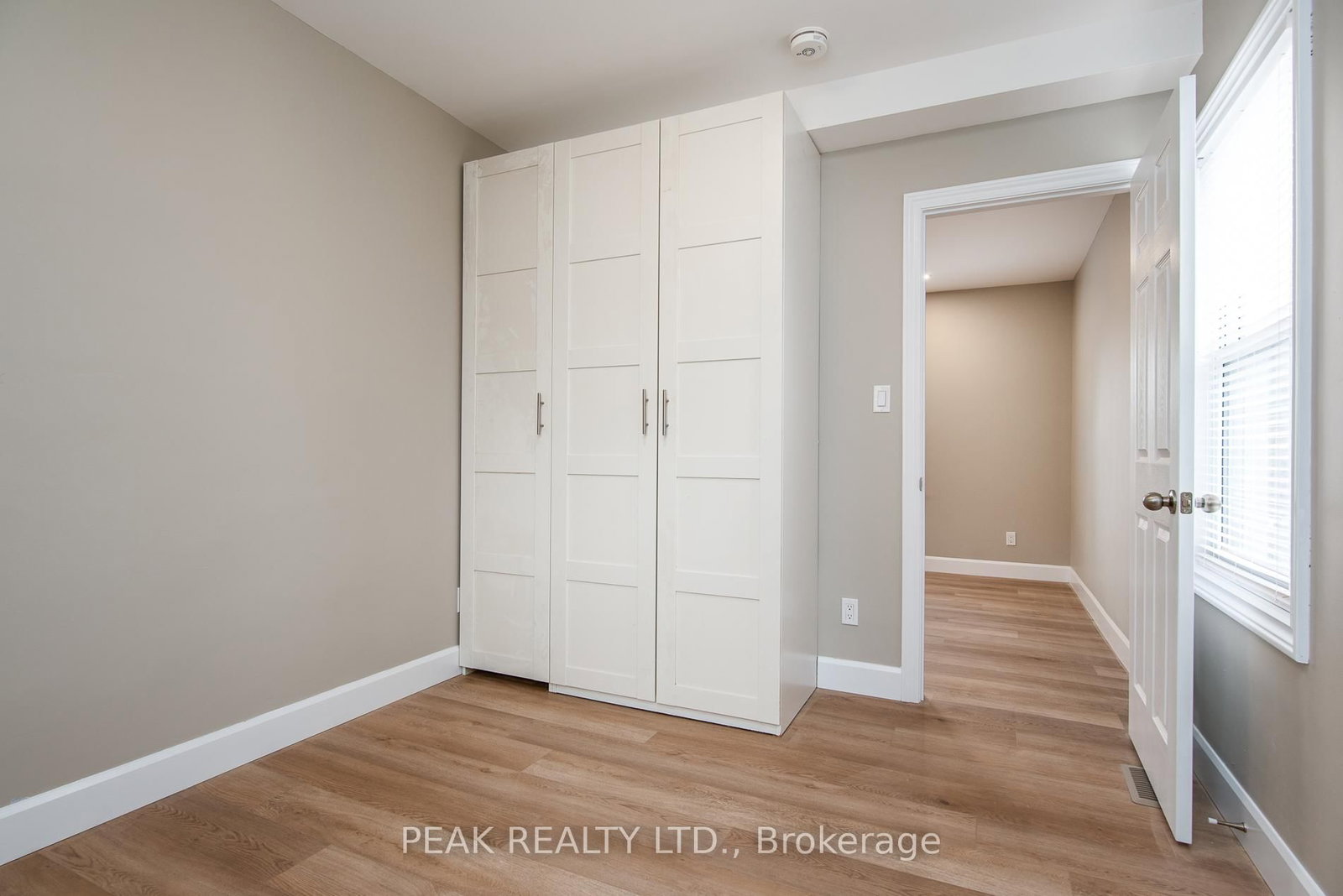 525 Courtland Avenue E - Photo 27