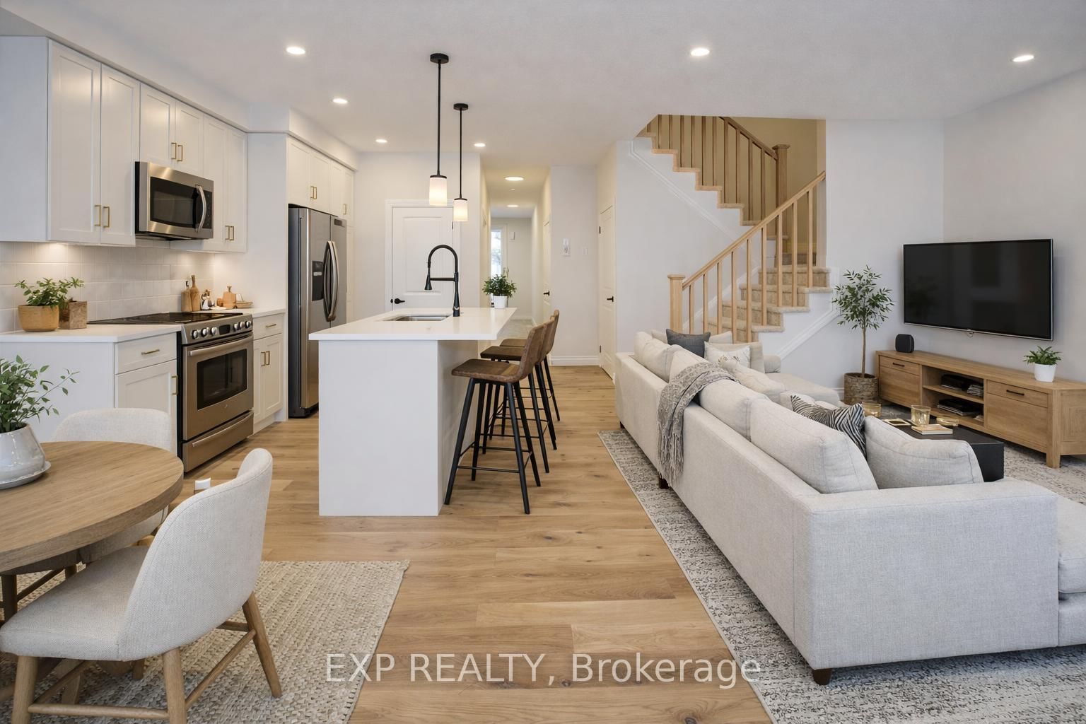 36 Anne Street W • Minto, ON photo 2