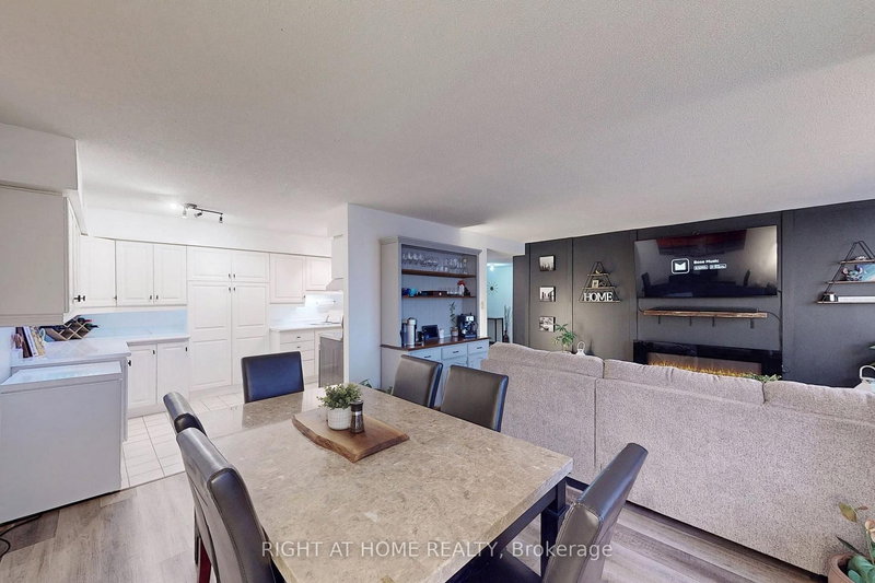 403 - 688 Preston Pkwy, Cambridge, N3H 5K6 | Image 2