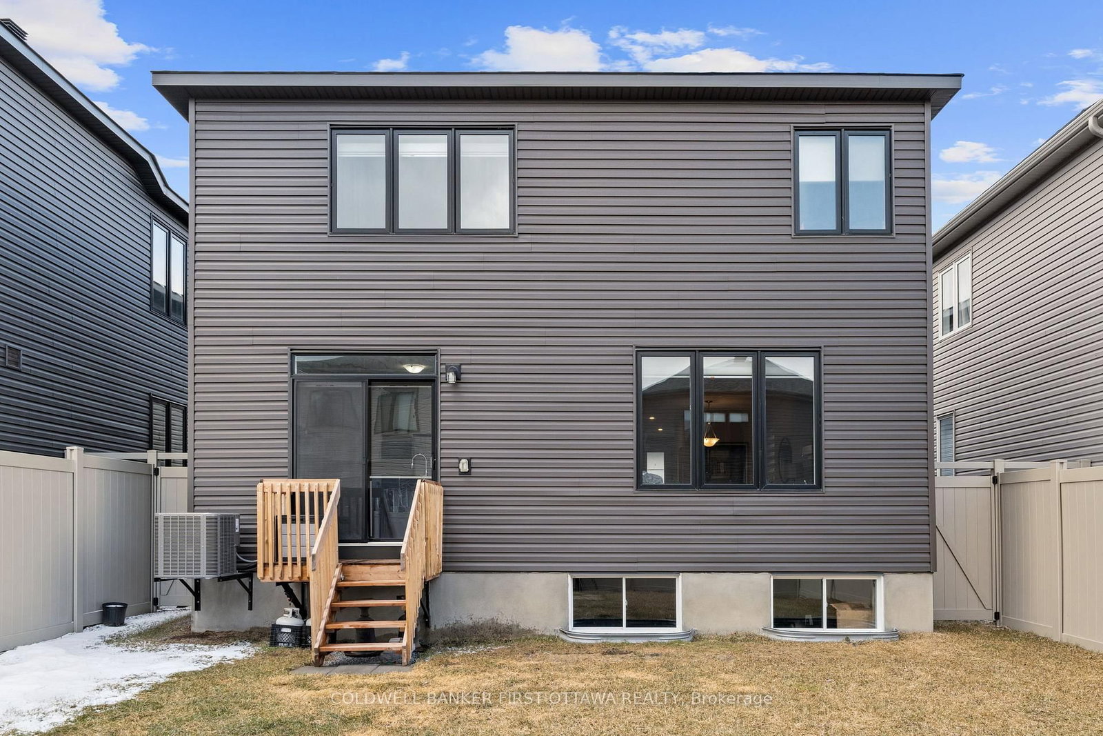 Detached House for sale at 522 Anchor Circle, Manotick, Ontario, K2B 7Z5 - Mahogany Community - MLS: X12956280