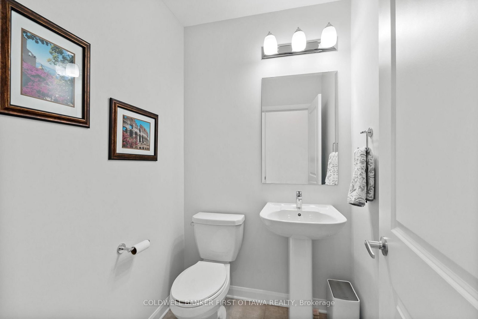 Detached House for sale at 522 Anchor Circle, Manotick, Ontario, K2B 7Z5 - Mahogany Community - MLS: X12956280