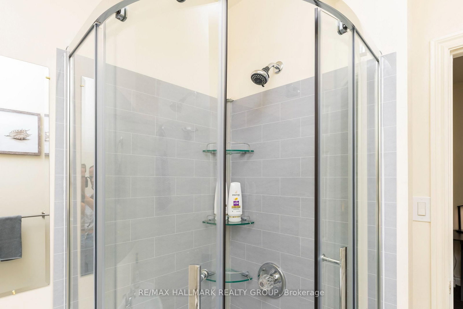 456 BRONSON Avenue, Unit 5 - Photo 23