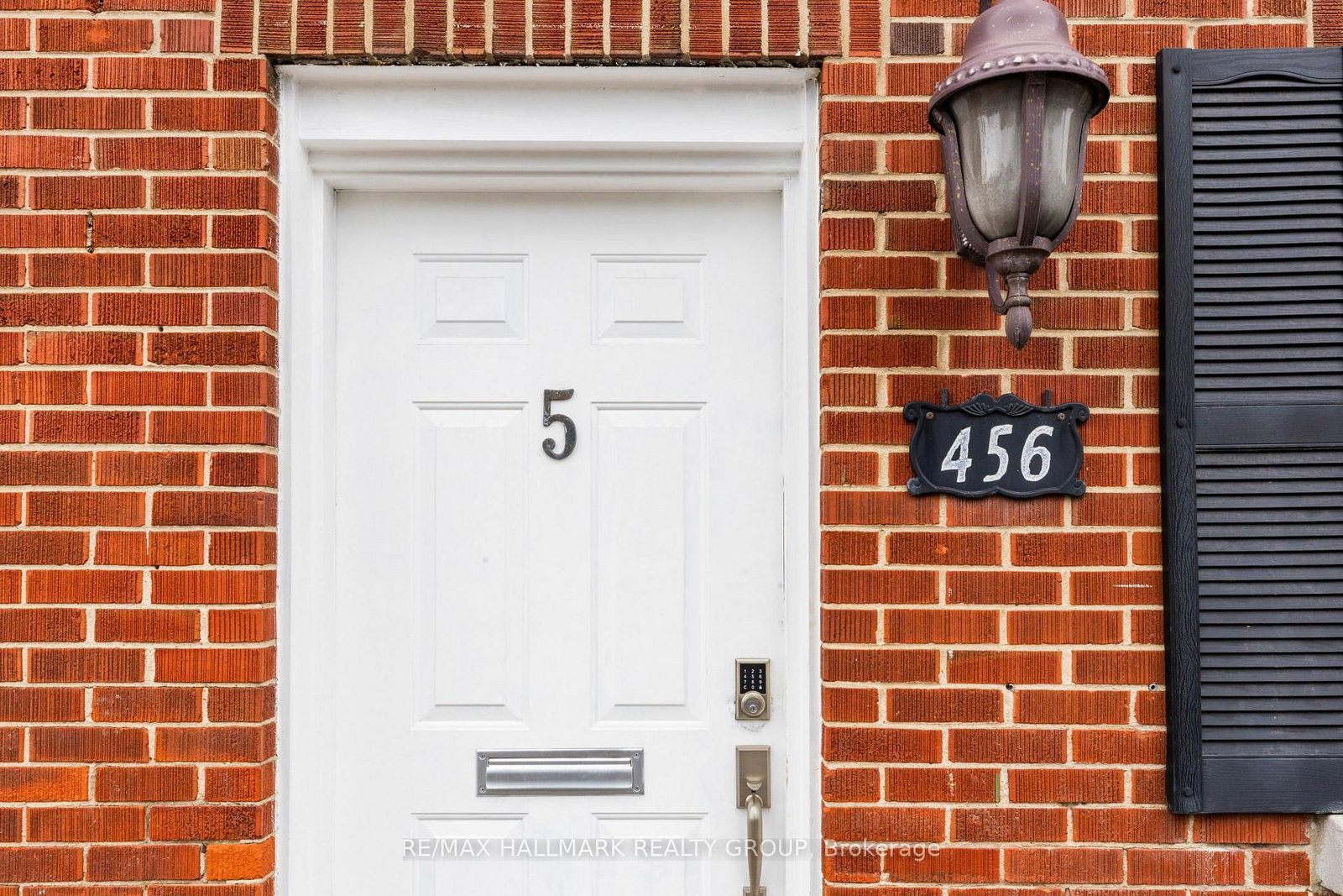 456 BRONSON Avenue, Unit 5 - Photo 3