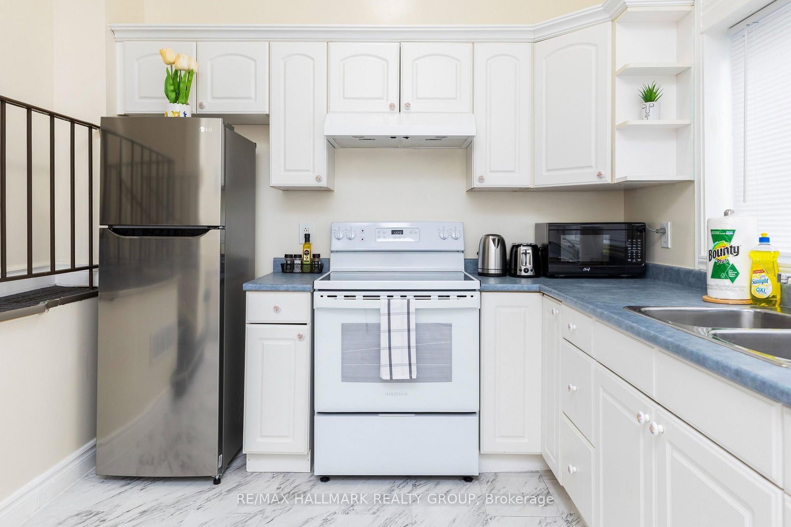 456 BRONSON Avenue, Unit 5 - Photo 9