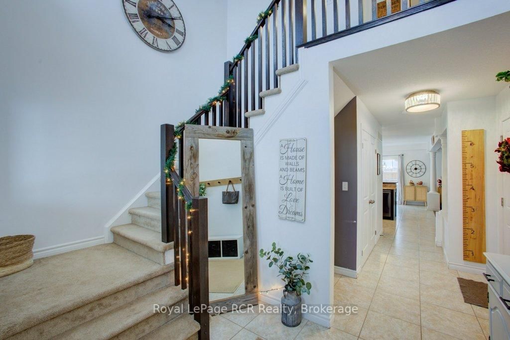 Detached House for sale at 11 Green Street, Mapleton, Ontario, N0G 1P0 - Rural Mapleton - MLS: X12956332