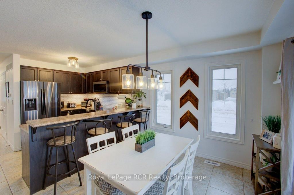 Detached House for sale at 11 Green Street, Mapleton, Ontario, N0G 1P0 - Rural Mapleton - MLS: X12956332