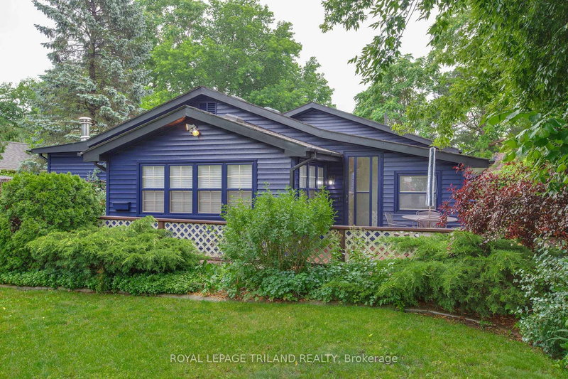 7575 Biddulph St, Lambton Shores, N0M 2L0 | Image 2