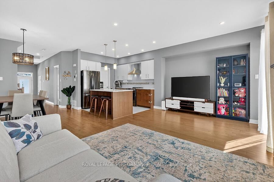 790 Cairn Crescent - Photo 10