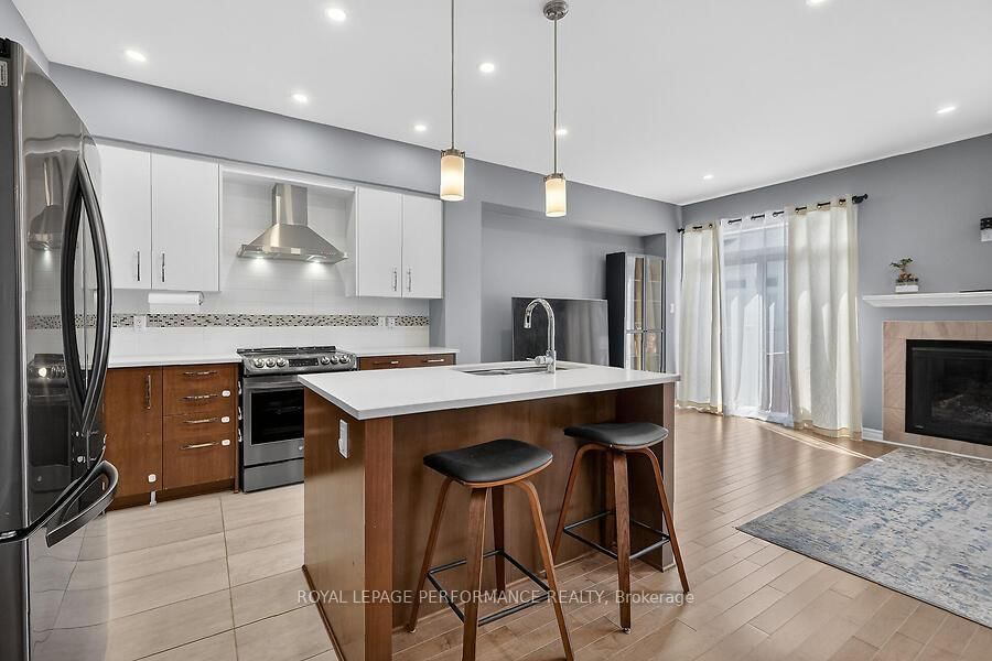 790 Cairn Crescent - Photo 17