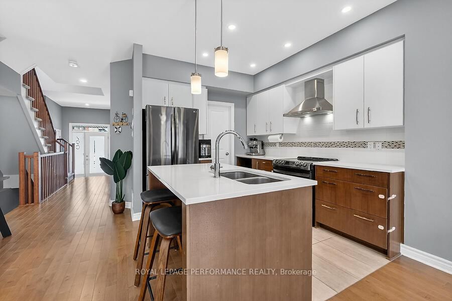 790 Cairn Crescent - Photo 20