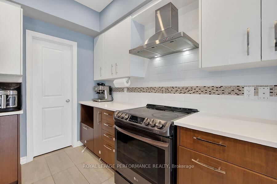 790 Cairn Crescent - Photo 21