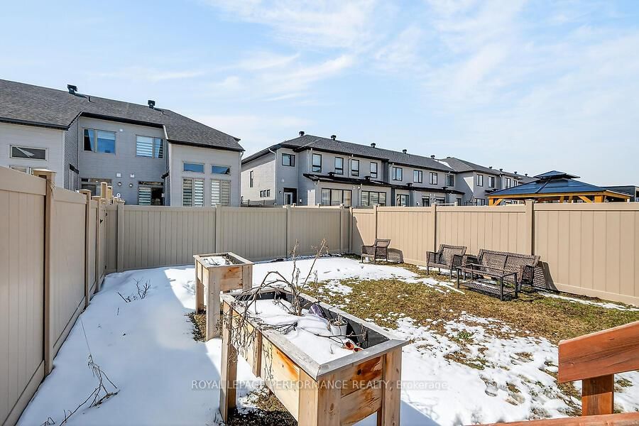 790 Cairn Crescent - Photo 41