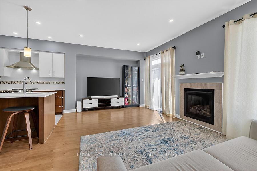 790 Cairn Crescent - Photo 9