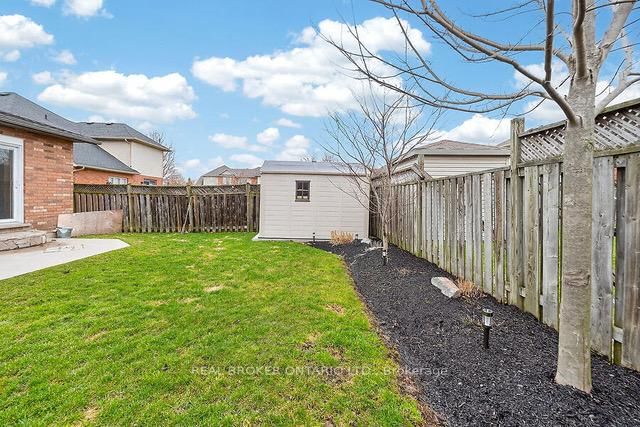 7 Etherington Crescent - Photo 21