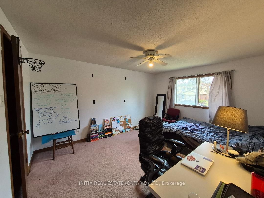 Detached House for sale at 176 Chepstow Close, London North, Ontario, N6G 3S2 - North K - MLS: X12956748