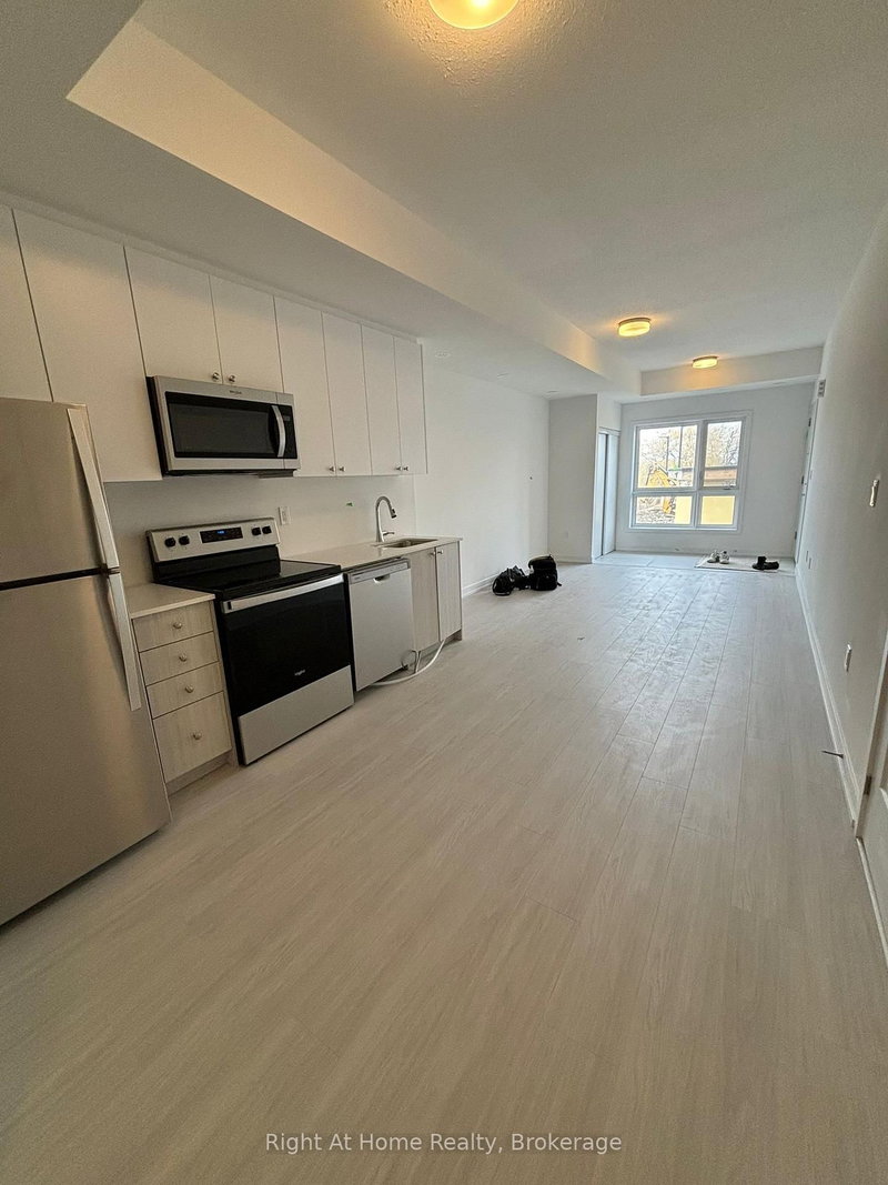 R31 - 25 Palace St, Kitchener, N2E 0L2 | Image 3