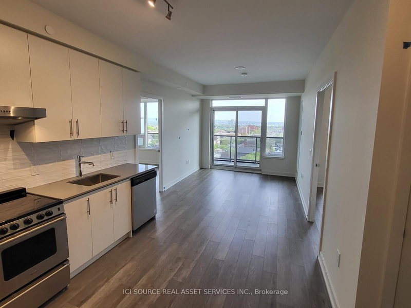 home for lease on 1122-212 King William Street