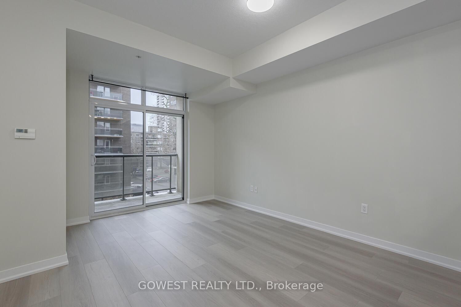 Condo for sale at 306-85 Robinson Street, Hamilton, Ontario, L8P 0B9 - Durand - MLS: X12956916