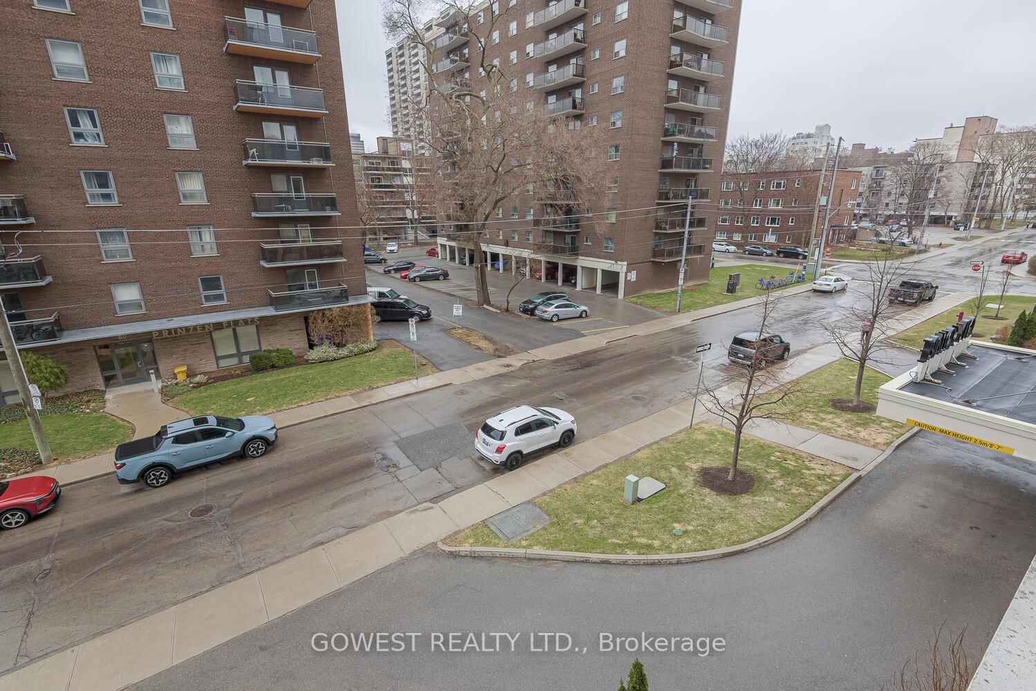 Condo for sale at 306-85 Robinson Street, Hamilton, Ontario, L8P 0B9 - Durand - MLS: X12956916