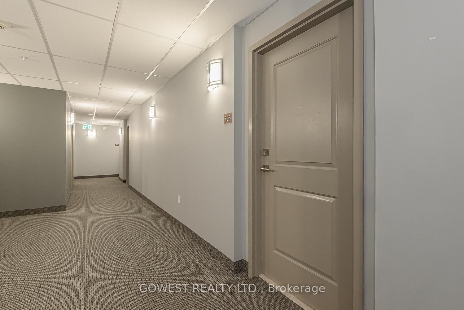 Condo for sale at 306-85 Robinson Street, Hamilton, Ontario, L8P 0B9 - Durand - MLS: X12956916