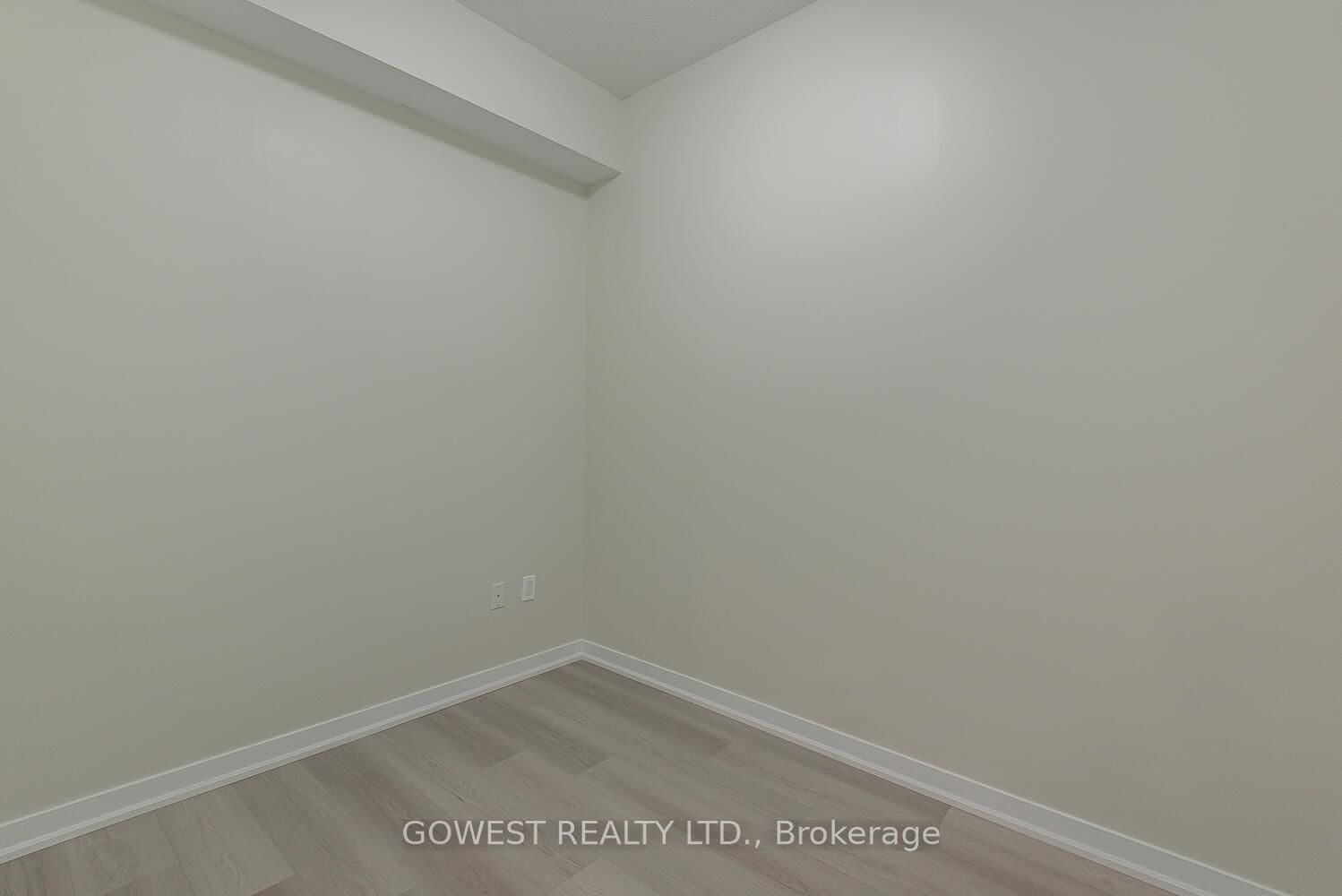 Condo for sale at 306-85 Robinson Street, Hamilton, Ontario, L8P 0B9 - Durand - MLS: X12956916