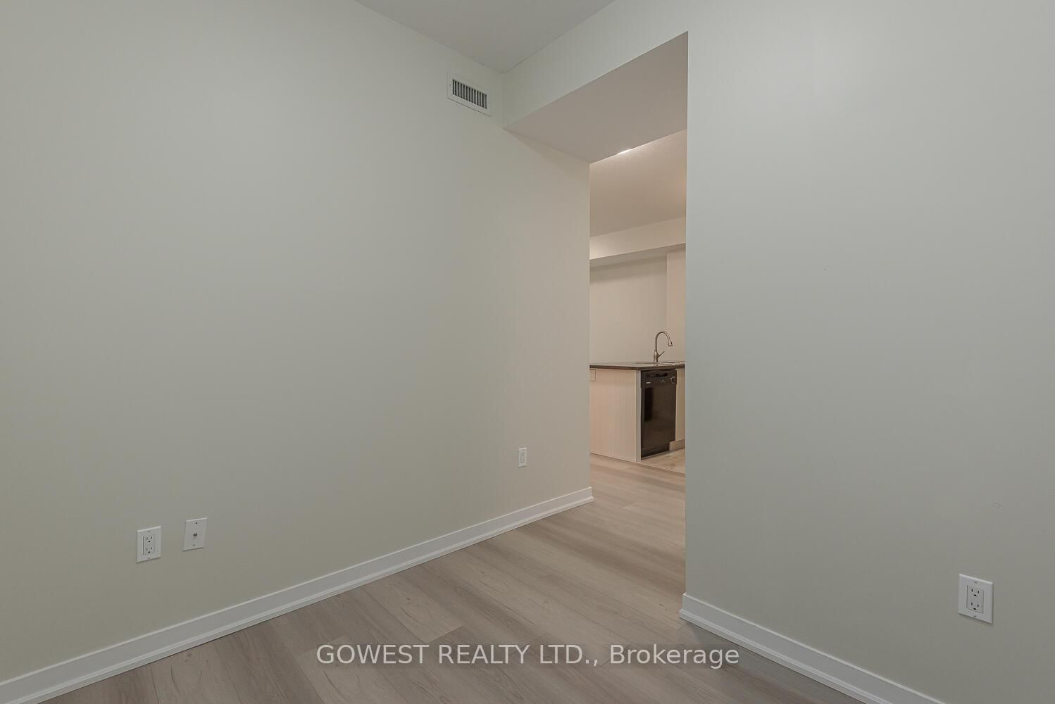 Condo for sale at 306-85 Robinson Street, Hamilton, Ontario, L8P 0B9 - Durand - MLS: X12956916