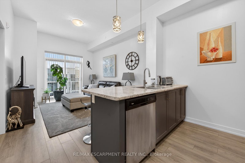 home for sale on 638-5055 Greenlane Road